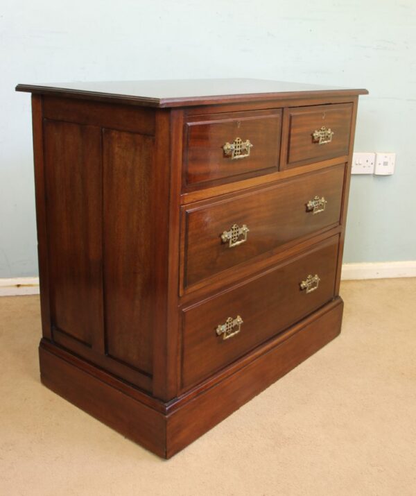 Antique Walnut Chest of Drawers. - Image 3