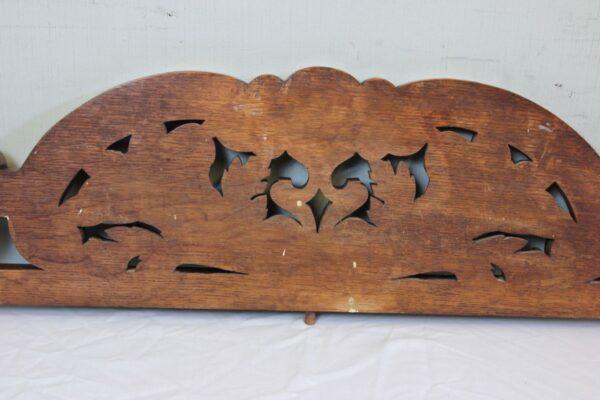 Antique Late Victorian Carved Oak Pediment oak Antique Sculptures 8