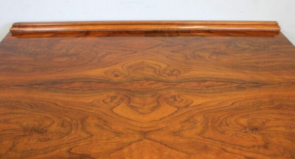 Antique Bow Front Figured Walnut Chest of Drawers Antique Antique Chest Of Drawers 9