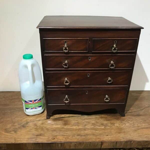 Apprentice piece, Georgian chest of mahogany draws - Image 10
