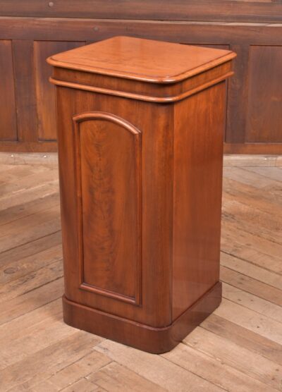 Victorian Flame Mahogany Bedside Cabinet SAI2267 - Image 3