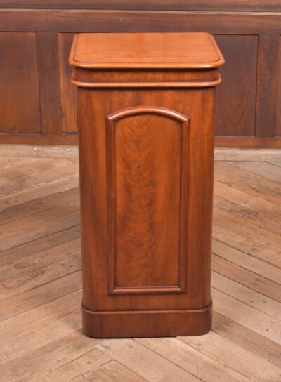 Victorian Flame Mahogany Bedside Cabinet SAI2267 - Image 4