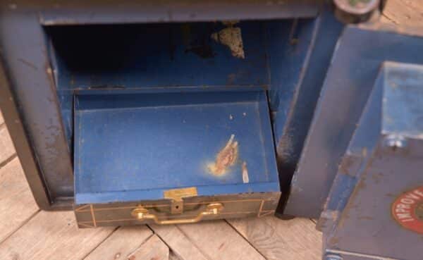 Edwardian Samuel Withers Safe SAI2278 - Image 11