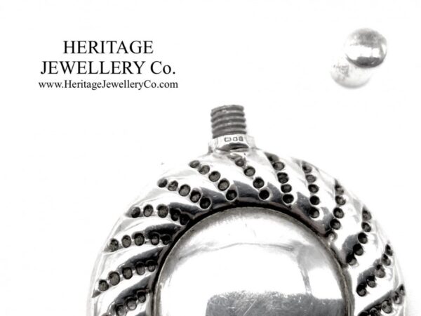 Beautiful Vintage (1992) Sterling Silver Scent Bottle - Image 2