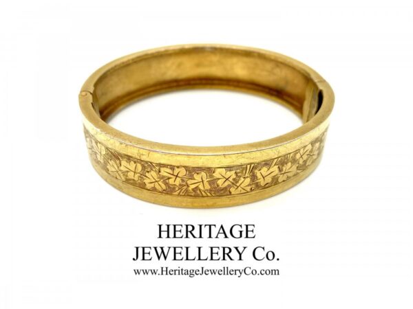 Victorian Gilt Bangle Bracelet with Ivy Leaf Pattern (c. 1880-1890) Bangle Antique Jewellery 4