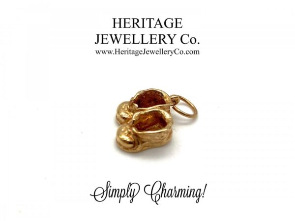 Beautiful Vintage 9ct Gold Charm – Boots / Booties / Shoes bracelet Antique Jewellery 4