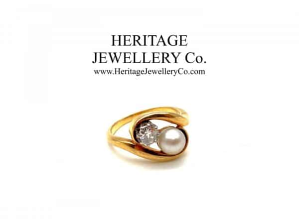 Antique Gold, Diamond & Pearl Cross Over Ring - Image 2