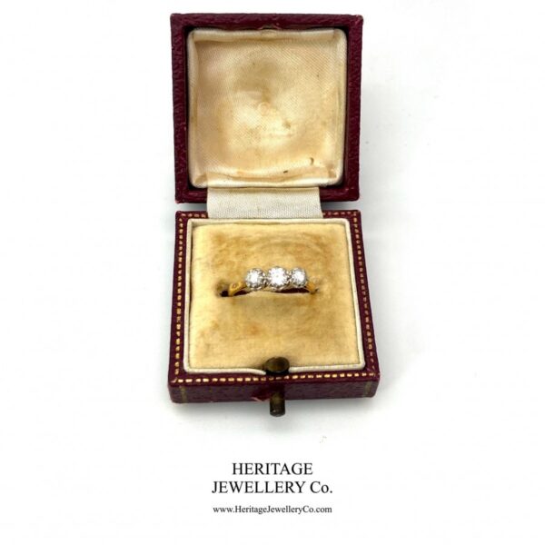 Vintage 3-Stone Diamond Ring - Image 4