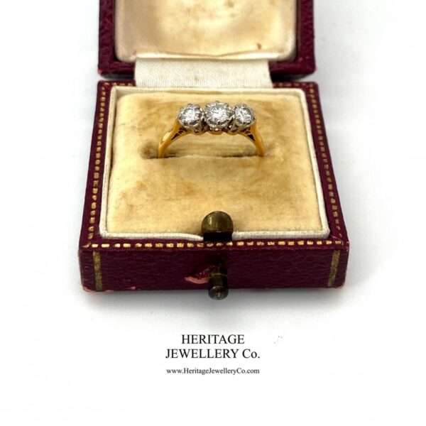 Vintage 3-Stone Diamond Ring Diamond Miscellaneous 5