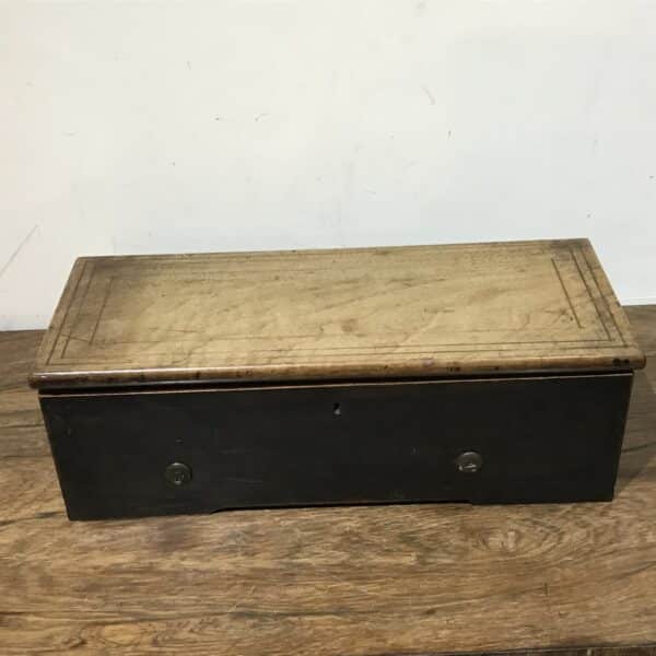 Music box by Girod playing six airs - Image 2