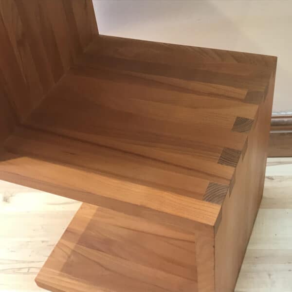 Modernists cube shaped occasional table - Image 3