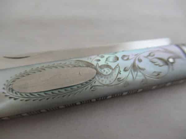 Silver & Mother of Pearl – SUPERB FRUIT KNIFE – Hallmarked:- Sheffield 1815 Mother Pearl Fruit Knife Antique Silver 8
