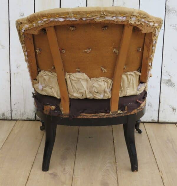 Antique French Button Back Chair For Re-upholstery armchair Antique Chairs 8