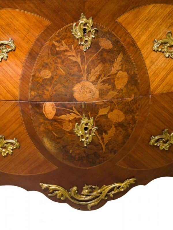 A Louis XV style commode - Image 3