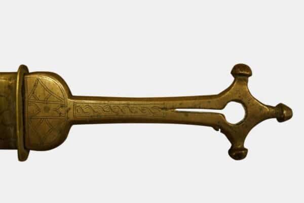 A North African Arm Dagger - Image 3