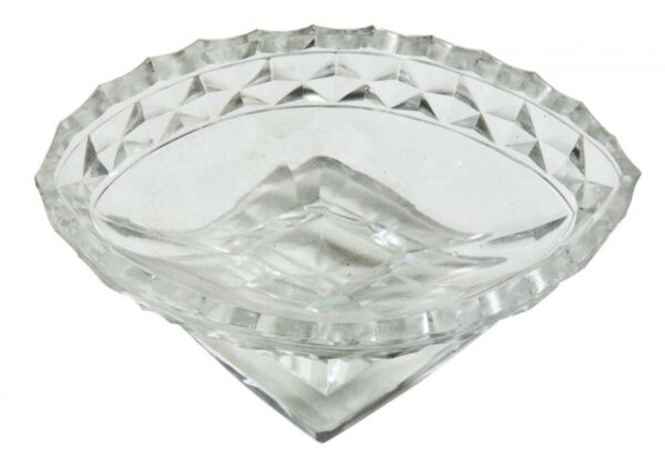 A Set of Pretty Cut Glass Salts - Image 2