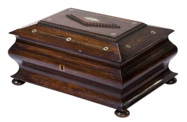 A Victorian rosewood jewellery /sewing box Antique Boxes 3