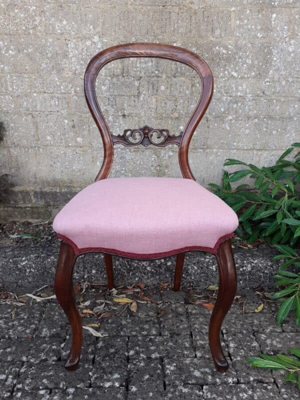 Set of 4 walnut balloon back dining chairs circa 1880. - Image 2
