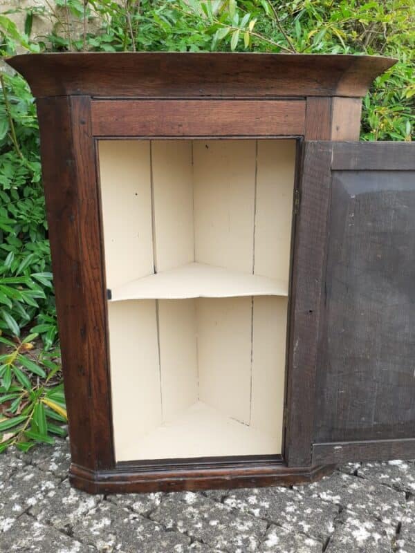 Small oak hanging corner cupboard – 18th century corner cupboard Antique Cupboards 5