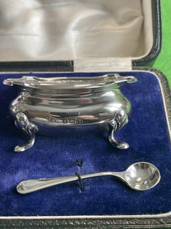 Pair of Silver Salts, 1920 from E.S Barnsley, Birmingham Antique Silver 7