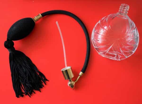 A Vintage 50s Glass Bottle Perfume / Scent Atomiser With black Pump & Tassel - Image 3