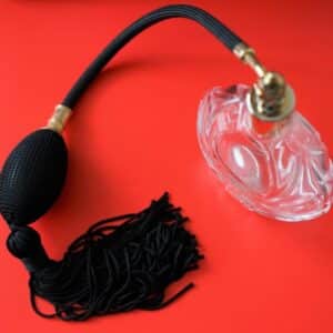 A Vintage 50s Glass Bottle Perfume / Scent Atomiser With black Pump & Tassel Crystal Atomisers Antique Collectibles