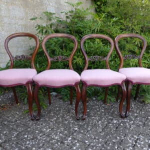 Set of 4 walnut balloon back dining chairs circa 1880. balloon back Antique Chairs