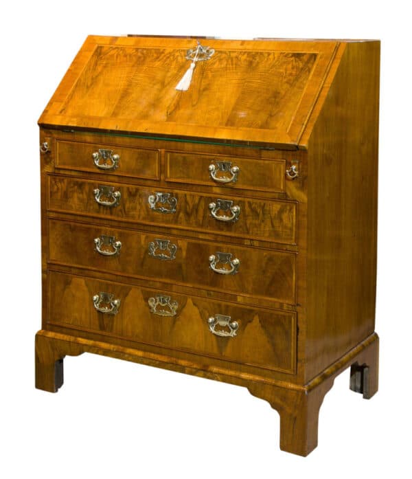 A Queen Anne walnut and feather banded bureau - Image 11