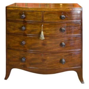 A Regency Period Bow Fronted Chest of Drawers Antique Draws