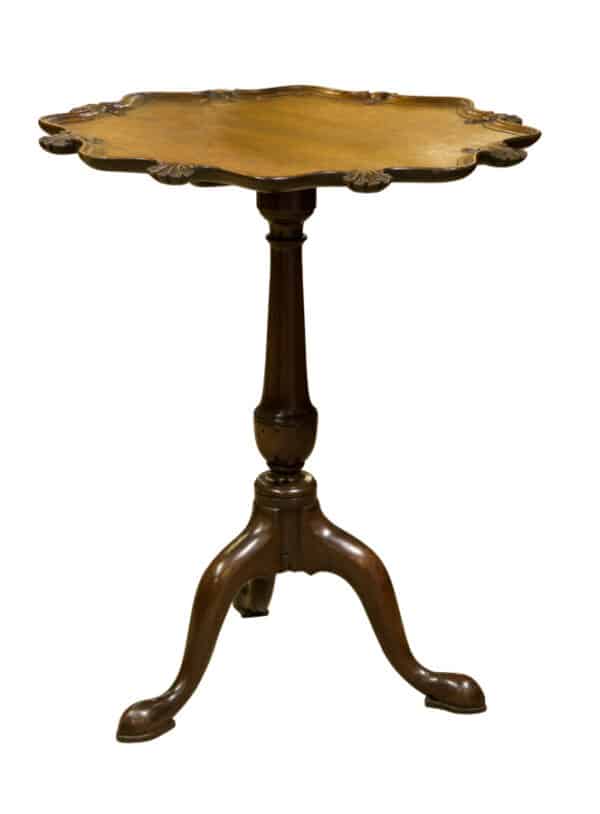 A Victorian mahogany ” pie crust ” tilt top tripod table side table Antique Furniture 3