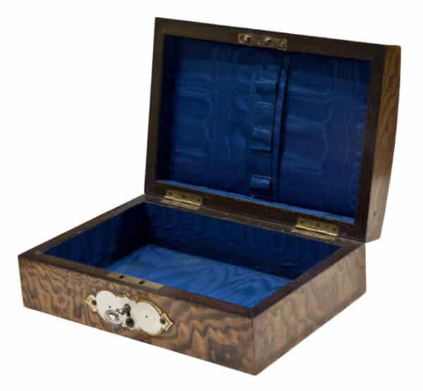 An Anglo-Indian finely inlaid Stationary Box - Image 2