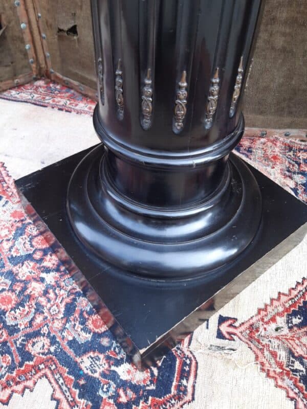 Victorian Ebonised Wood Corinthian Pedestal Pillar Stand Circa 1890 column Antique Furniture 7