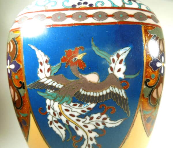 Antique Meijii Period Japanese Cloisonne Vase with Ginbari - Image 7