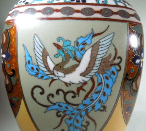 Antique Meijii Period Japanese Cloisonne Vase with Ginbari Enamel vase Antique Metals 10