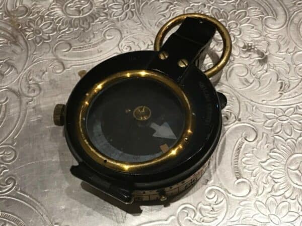 Compass 1915 with leather case Antique Collectibles 3
