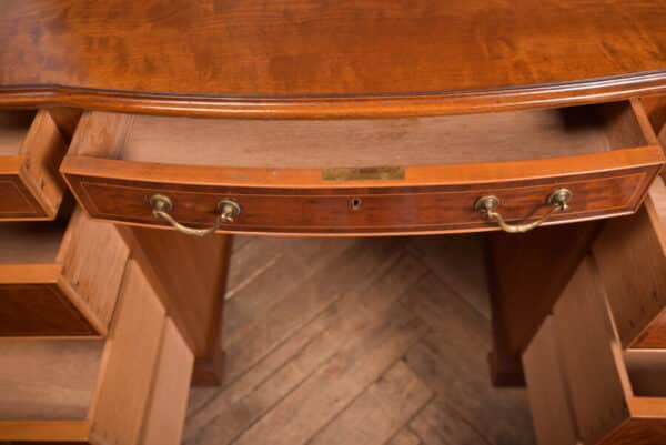 Quality Mahogany Knee Hole Desk SAI2482 - Image 11