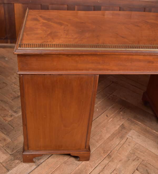 Quality Mahogany Knee Hole Desk SAI2482 Antique Desks 21