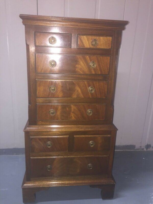 Antique Chest of Drawers Antique Chest Of Drawers 3