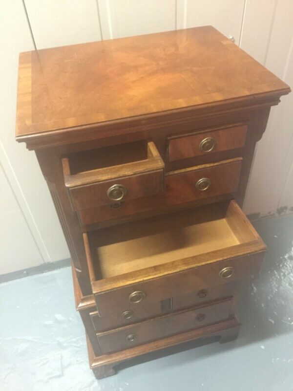 Antique Chest of Drawers Antique Chest Of Drawers 5