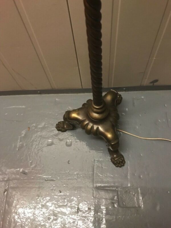 Antique Metal Polish lamp - Image 3
