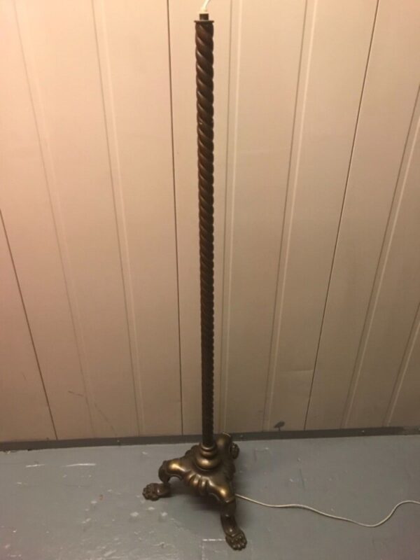 Antique Metal Polish lamp - Image 4