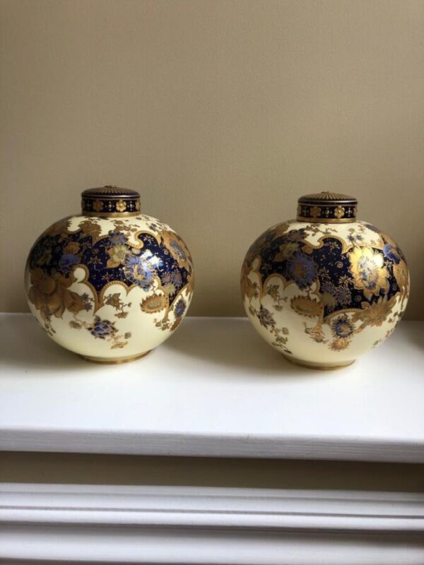 A Pair of 19th Century Royal Crown Derby Lidded Spherical Vases Antique Royal Crown Derby Antique Ceramics 3