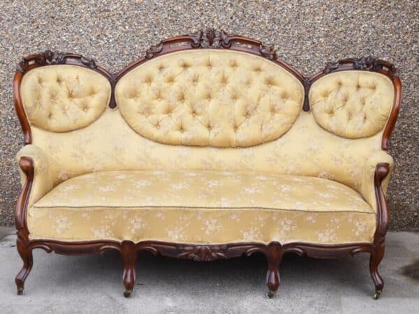 Victorian Mahogany Button Back Settee SAI1102
