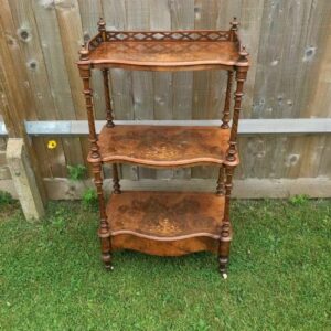 The best quality Victorian burred walnut whatnot Antique Furniture