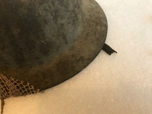 1WW BRITISH BRODIE HELMET - Image 3