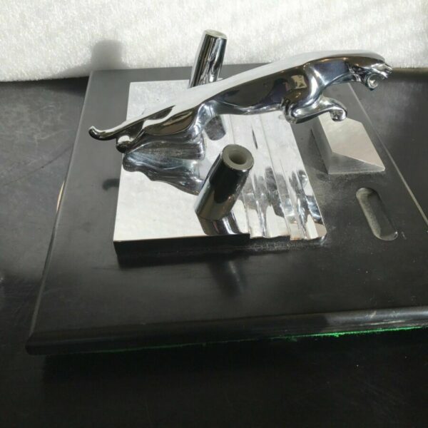 Jaguar presentation desk top item of quality - Image 6