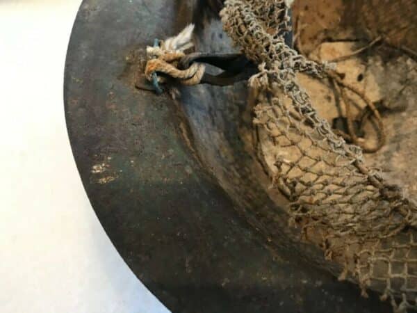 1WW BRITISH BRODIE HELMET - Image 8