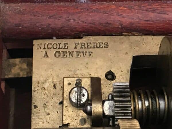 NICOLE FRERES MUSICAL MUSIC BOX Antique Boxes 12