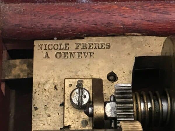 NICOLE FRERES MUSICAL MUSIC BOX - Image 10