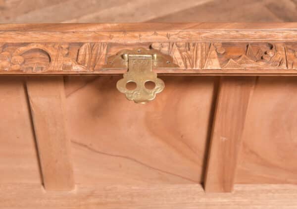 Chinese Camphor Wood Blanket / Storage Box SAI2524 - Image 14